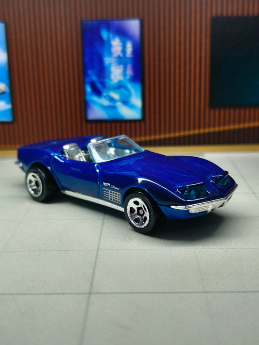 Hot wheels '72 Stingray Convertible