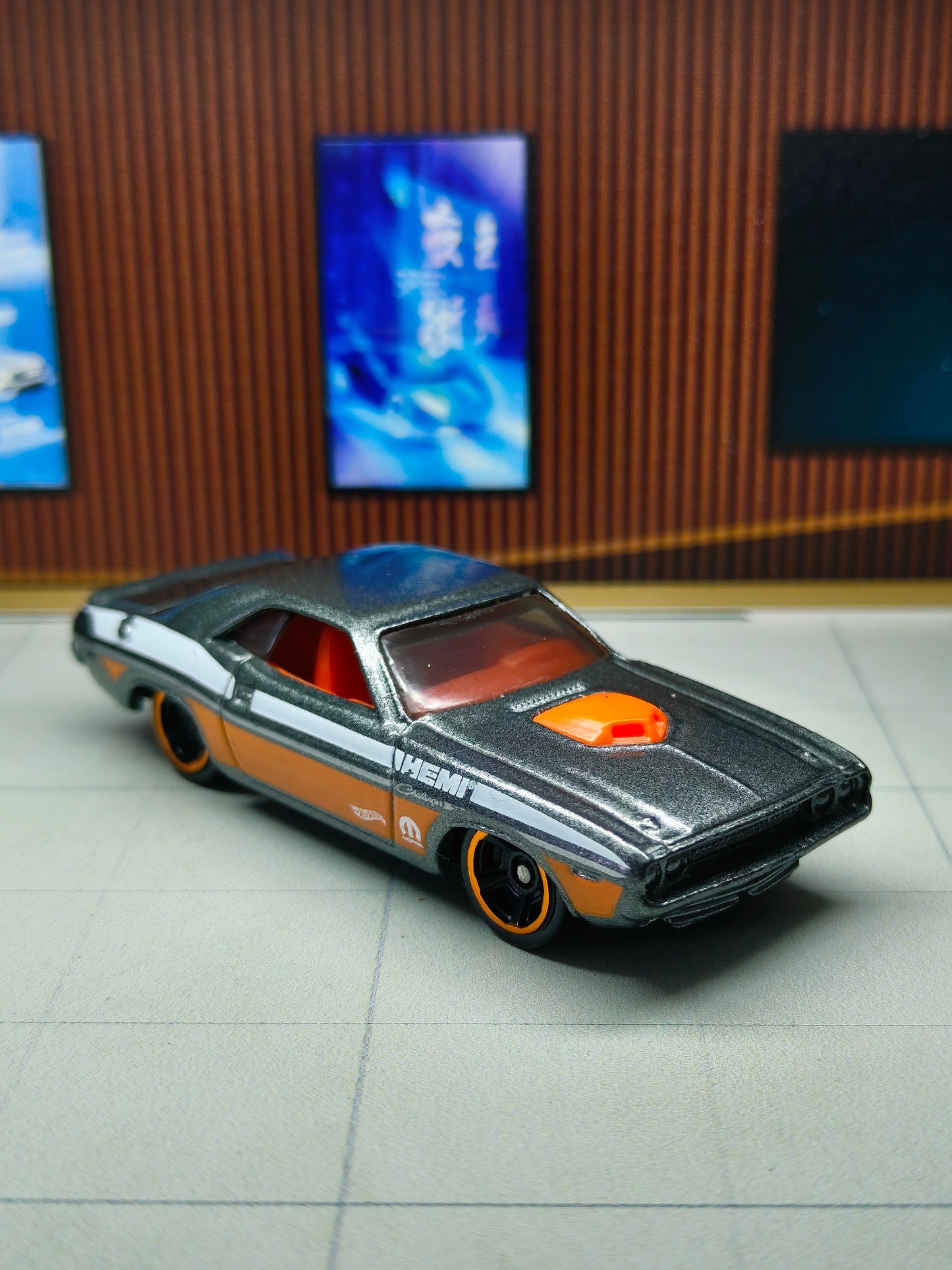 Hot wheels '70 Dodge Hemi Challenger