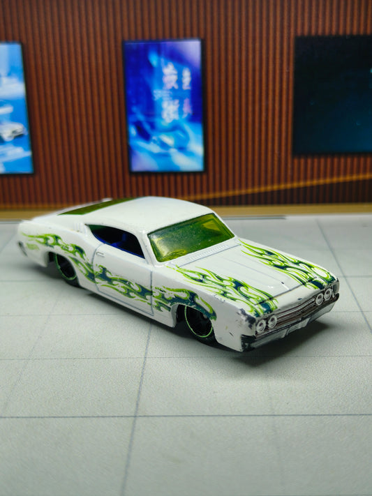 Hot wheels '69 Ford Torino Talladega