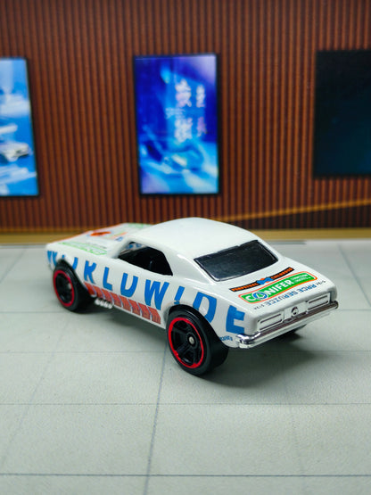 Hot wheels '67 Camaro