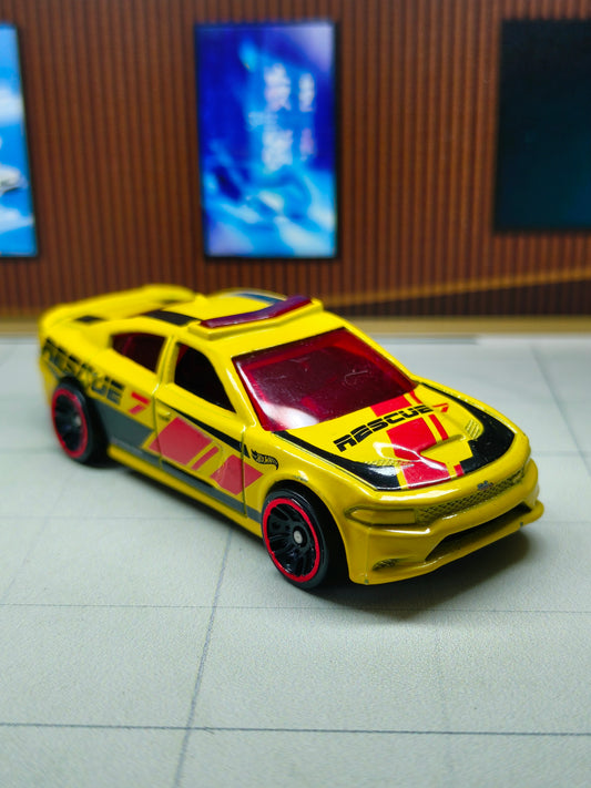 Hot wheels '15 Dodge Charger SRT