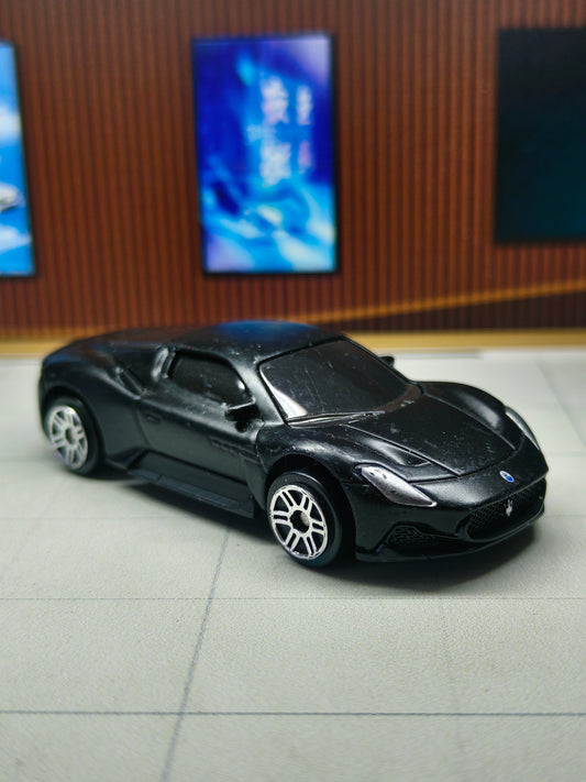 1/64 Maserati MC20