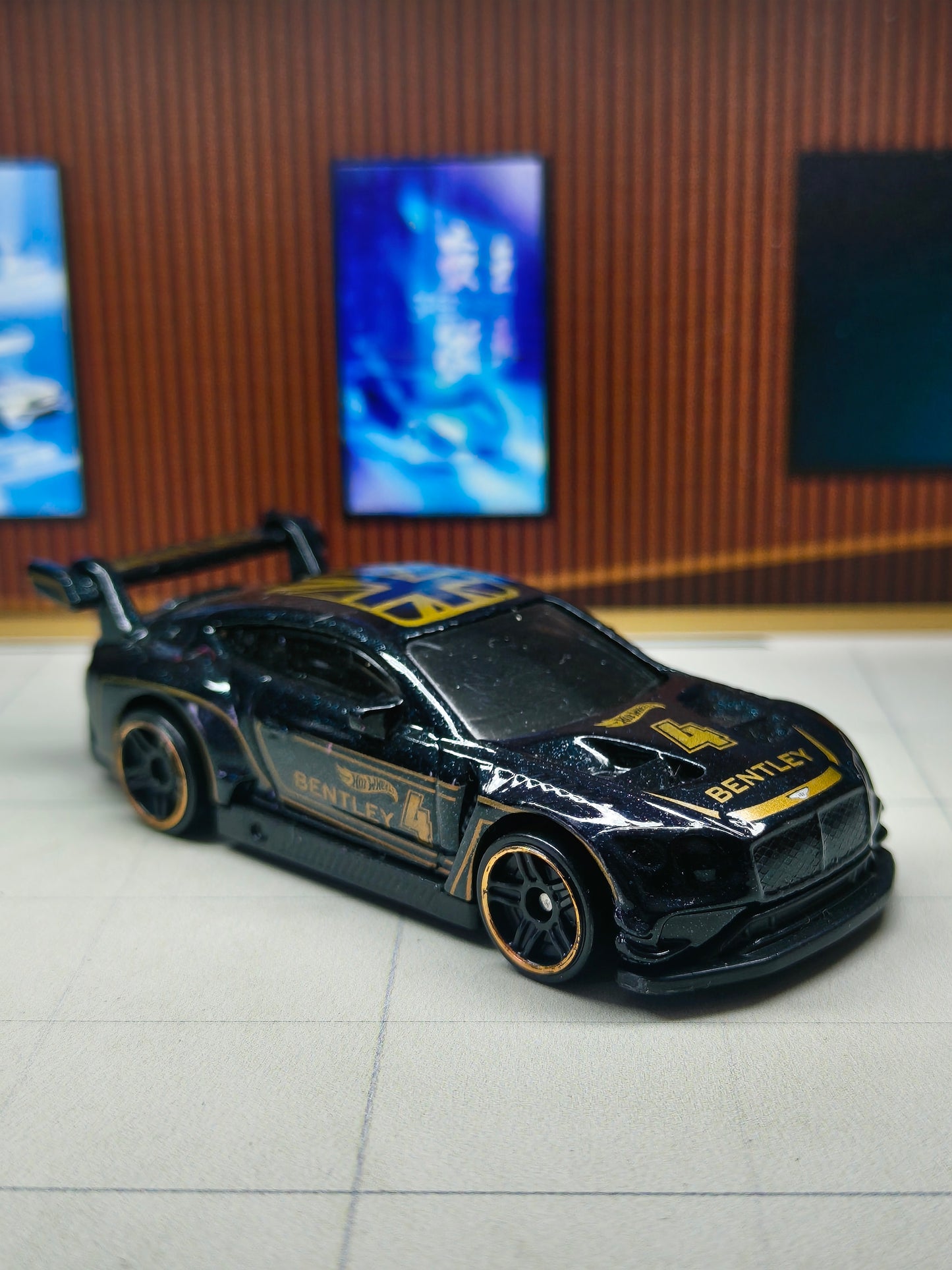 Hot wheels 2018 Bentley Continental GT3