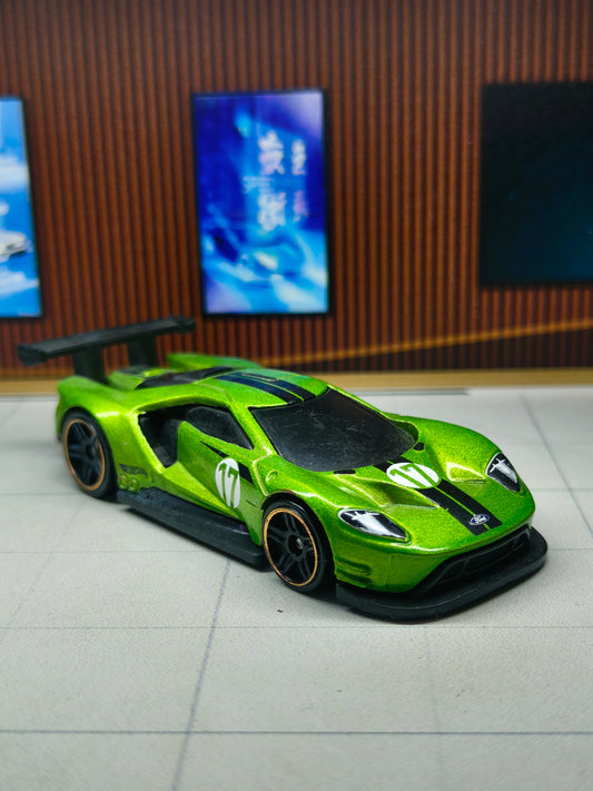 Hot wheels 2016 Ford GT Race