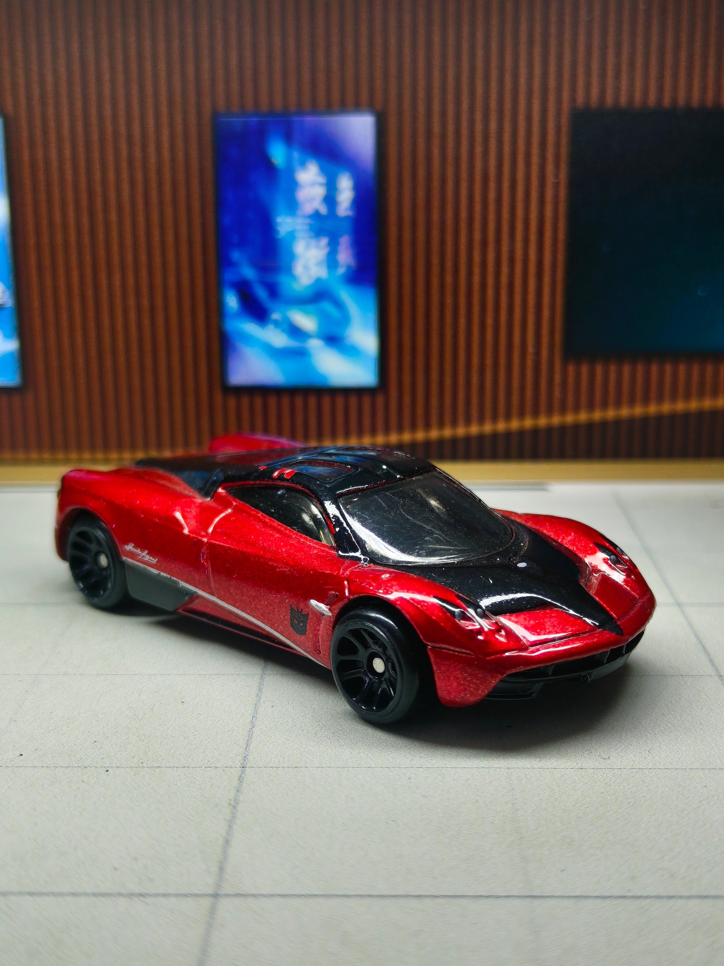 Hot wheels Pagani Huayra (Transformers)