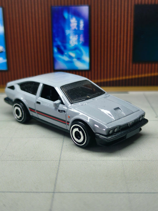 Hot wheels Alfa Romeo GTV6 3.0