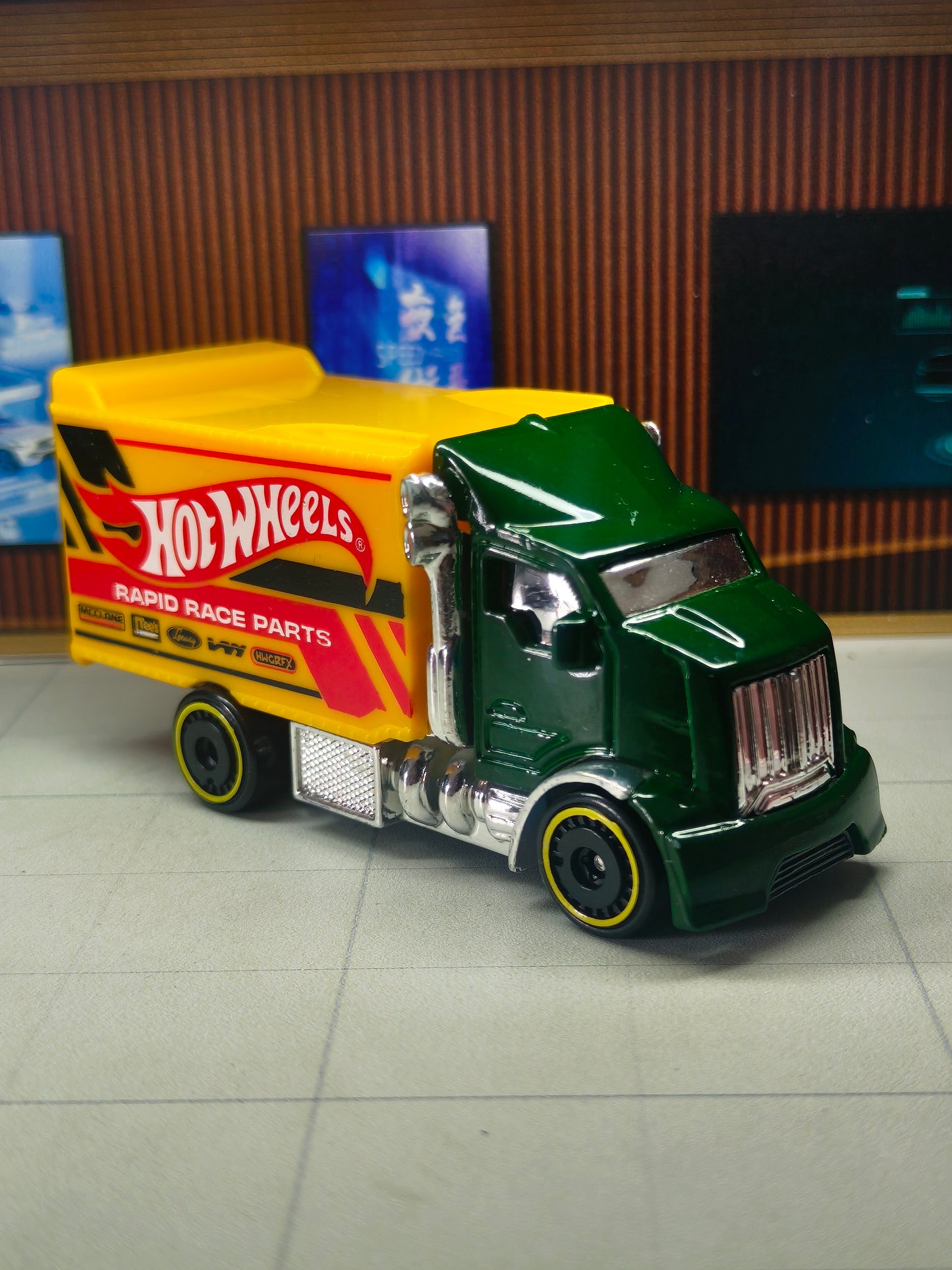 Hot wheels Hiway Hauler 2