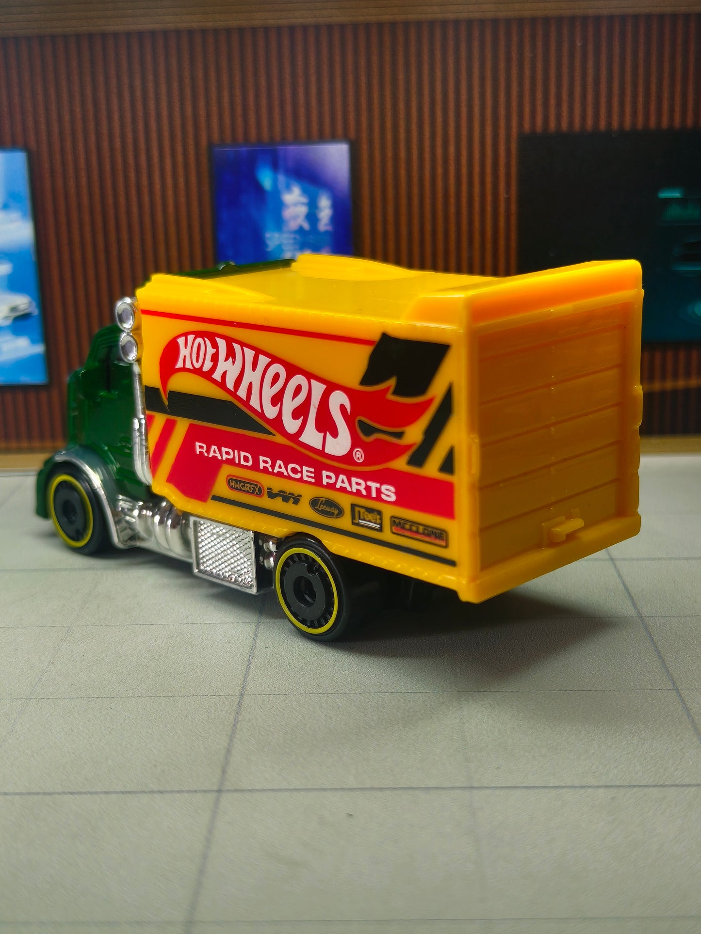 Hot wheels Hiway Hauler 2