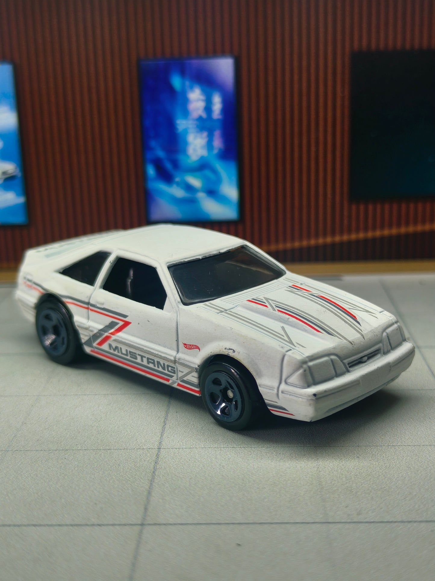 Hot wheels '92 Ford Mustang