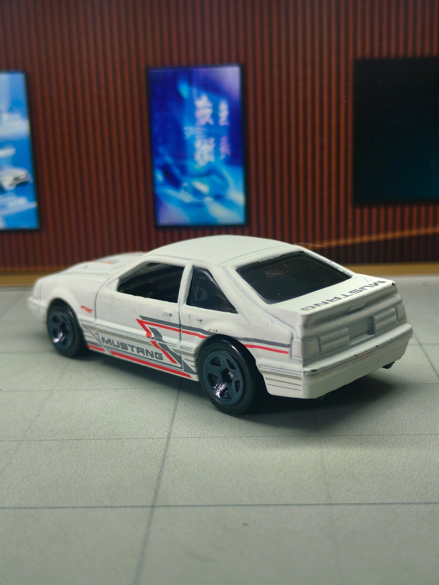 Hot wheels '92 Ford Mustang