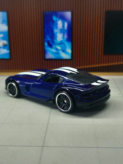 Hot wheels 2013 Dodge SRT Viper