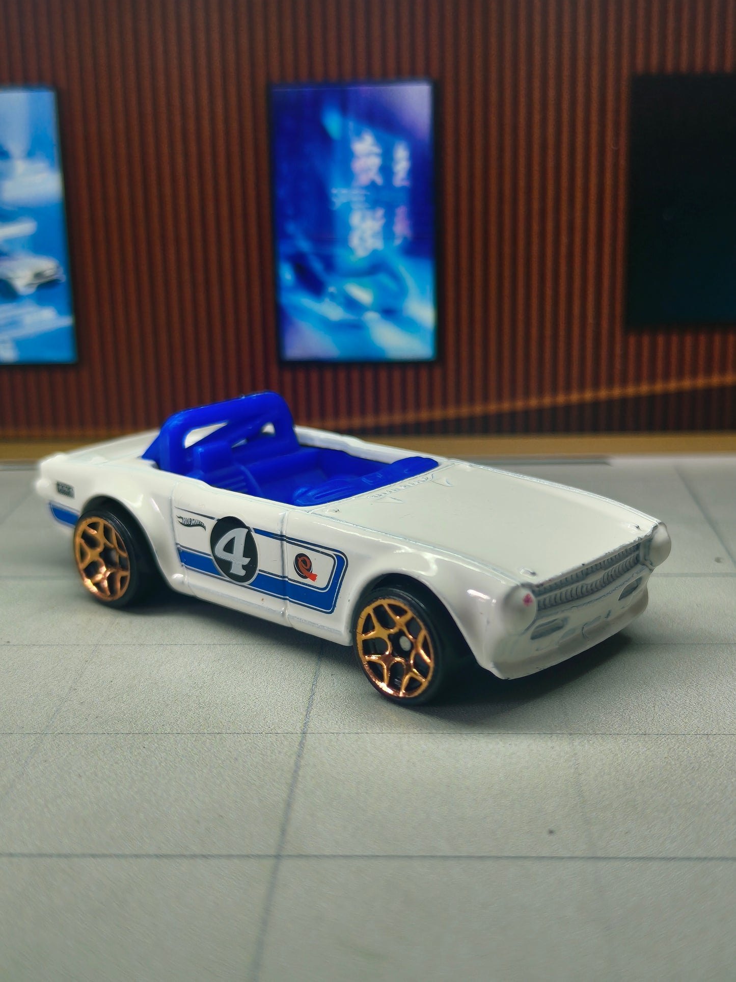 Hot wheels Triumph TR6 (Multipack Exclusivo)
