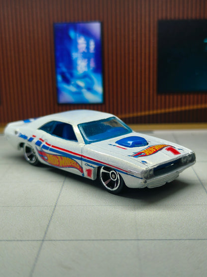 Hot wheels '70 Dodge Hemi Challenger
