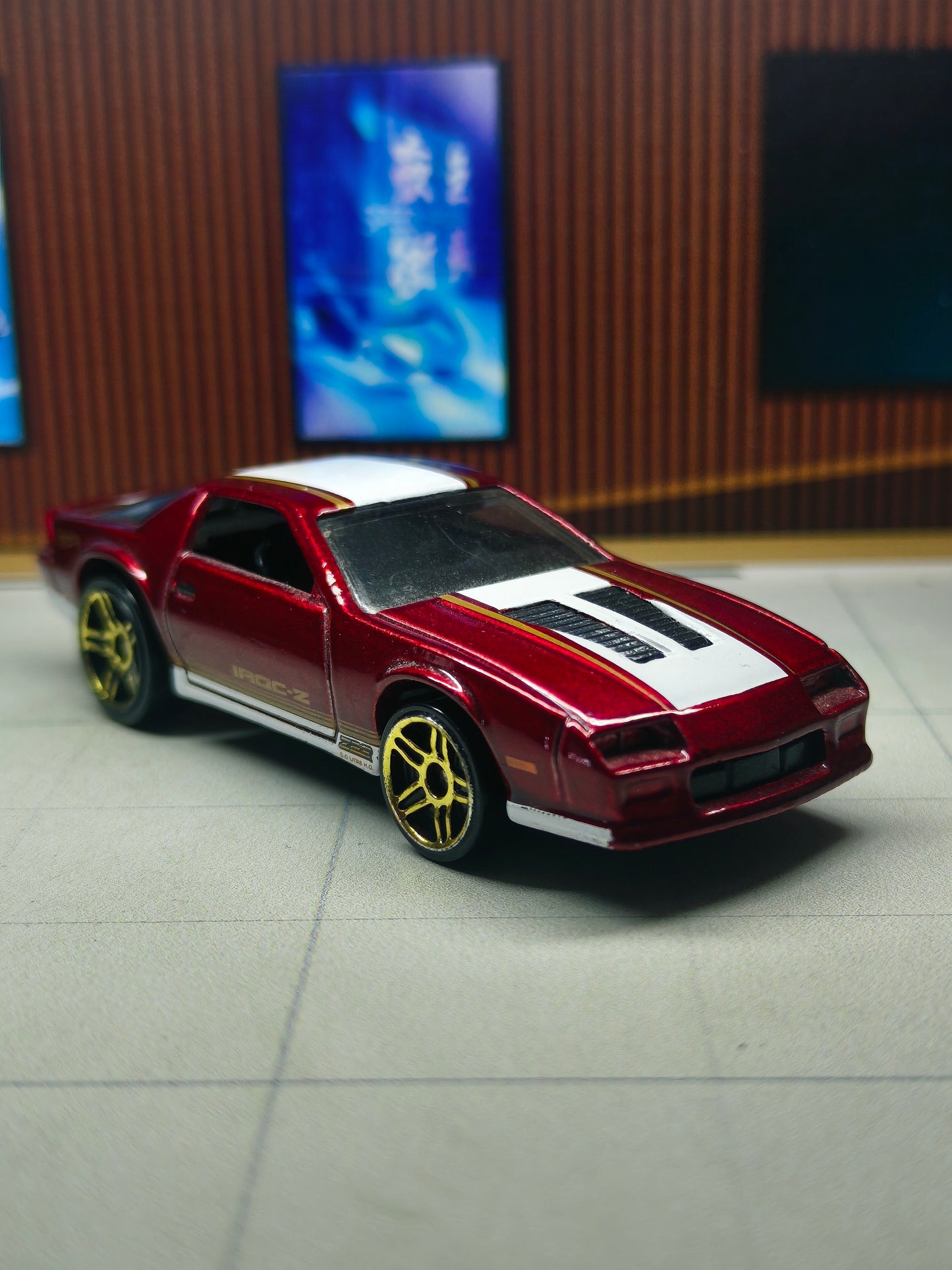 Hot wheels '85 Chevrolet Camaro Iroc-Z
