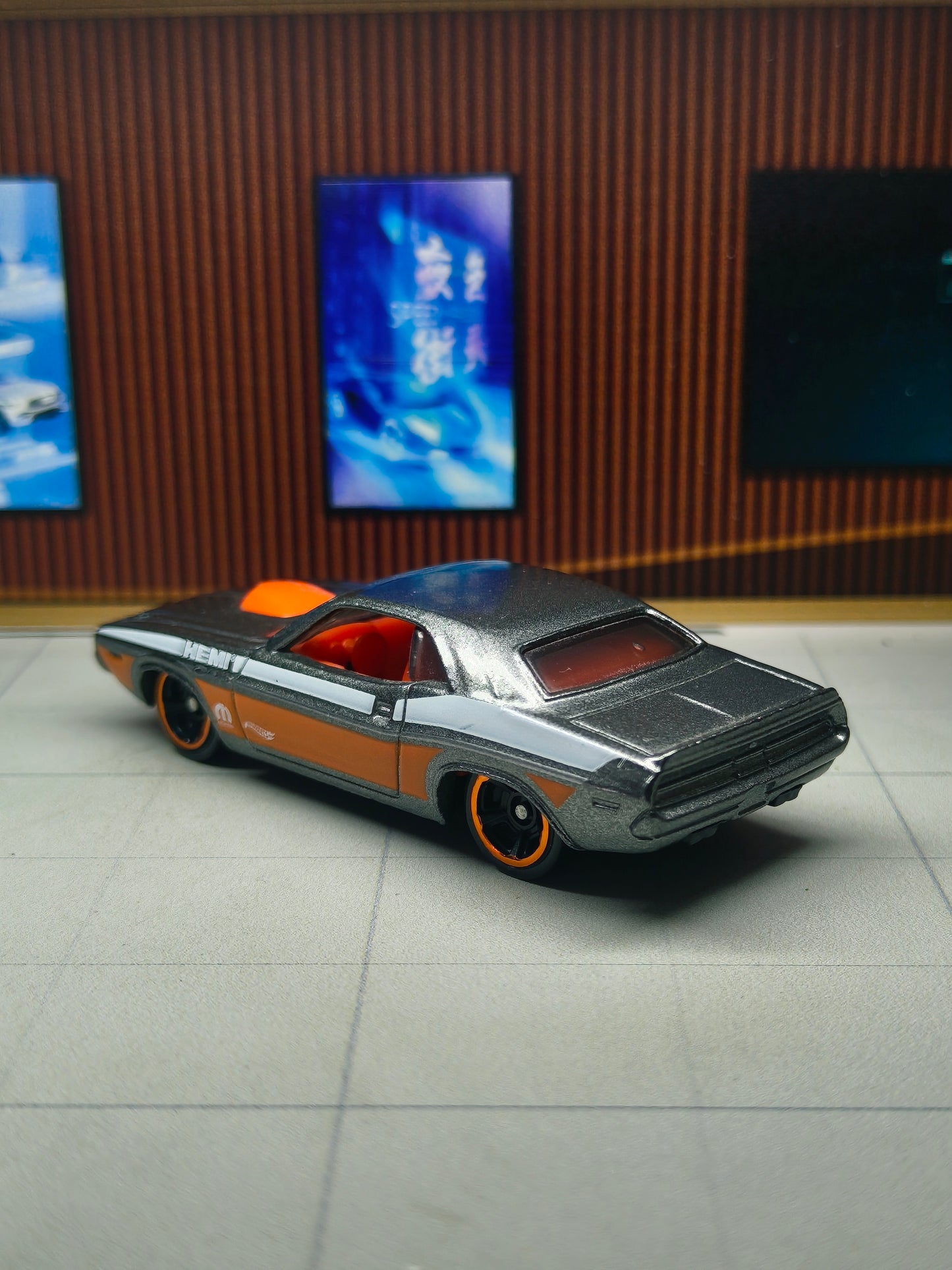 Hot wheels '70 Dodge Hemi Challenger