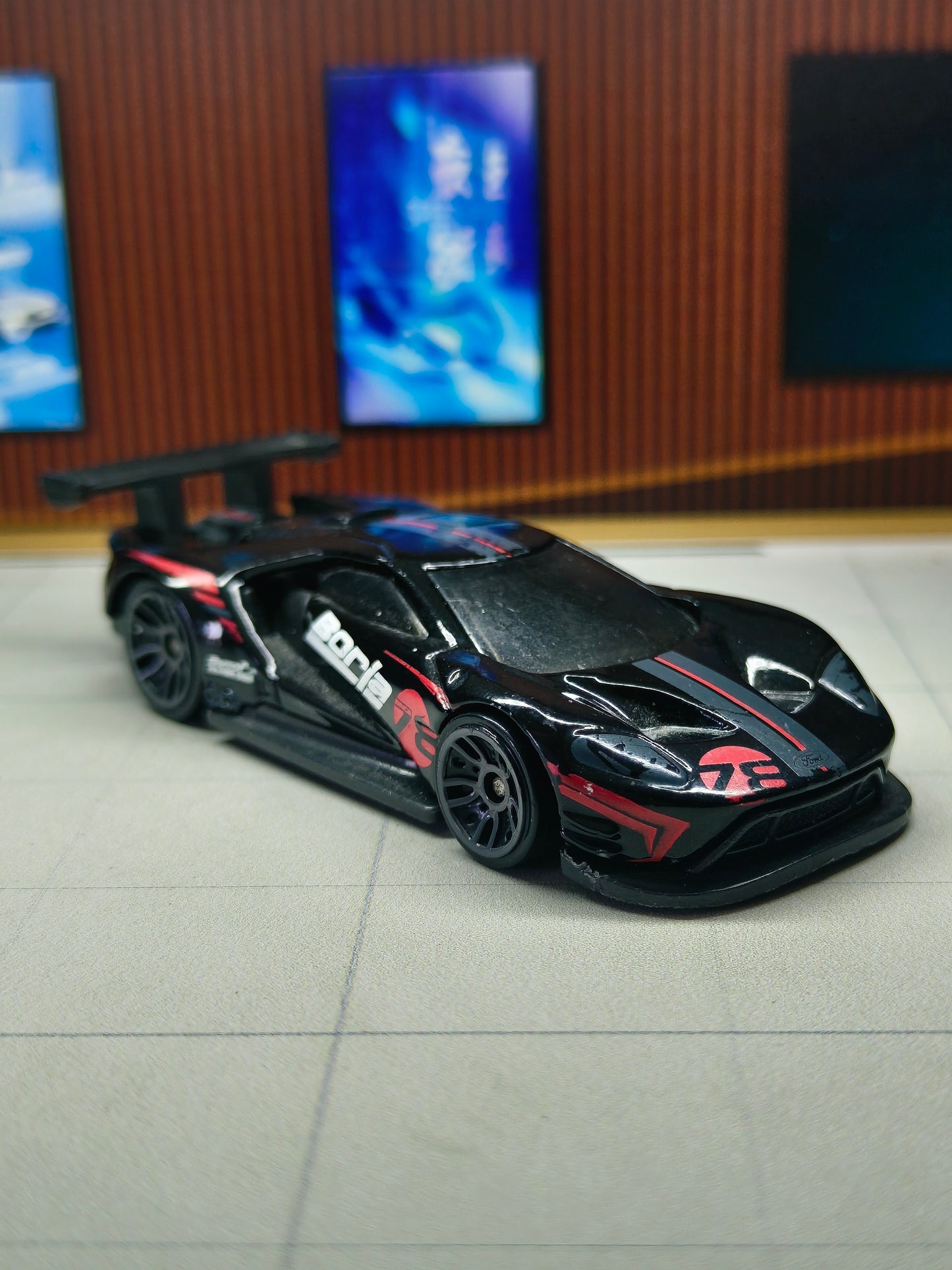 Hot wheels 2016 Ford GT Race