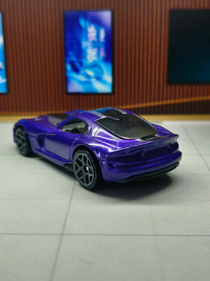 Hot wheels 2013 Dodge Viper SRT