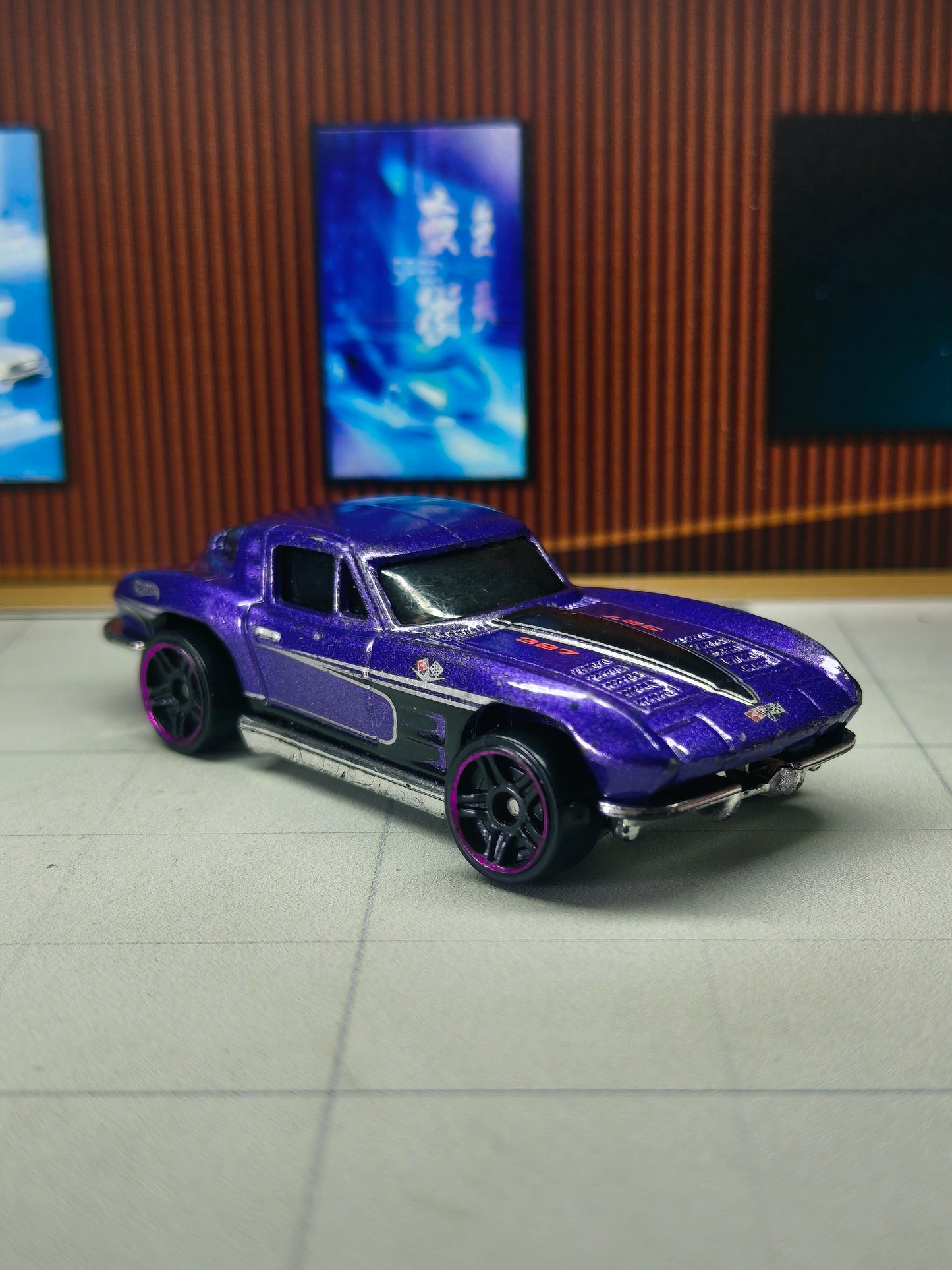 Hot wheels '63 Corvette