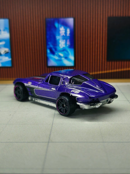 Hot wheels '63 Corvette
