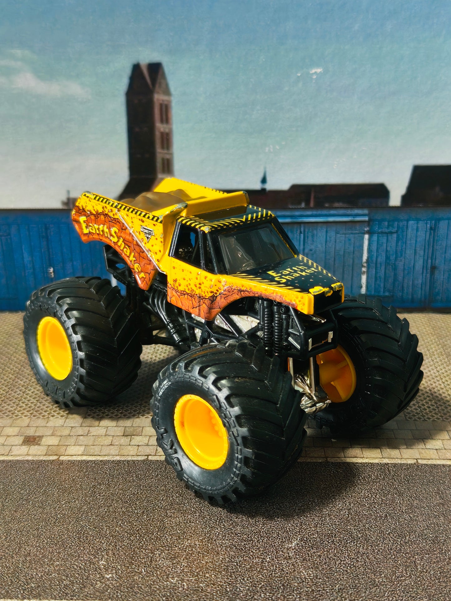 Monster Jam Earth Shaker