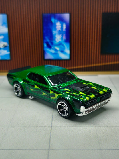 Hot wheels '68 Mercury Cougar