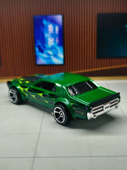 Hot wheels '68 Mercury Cougar