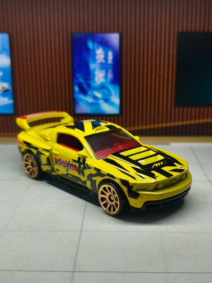 Hot wheels Custom '12 Ford Mustang