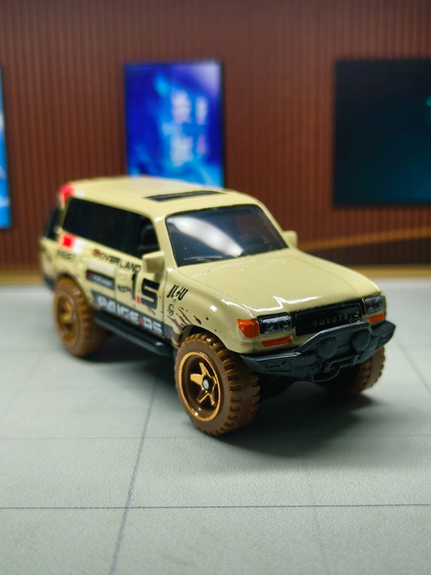 Hot wheels Toyota Land Cruiser 80