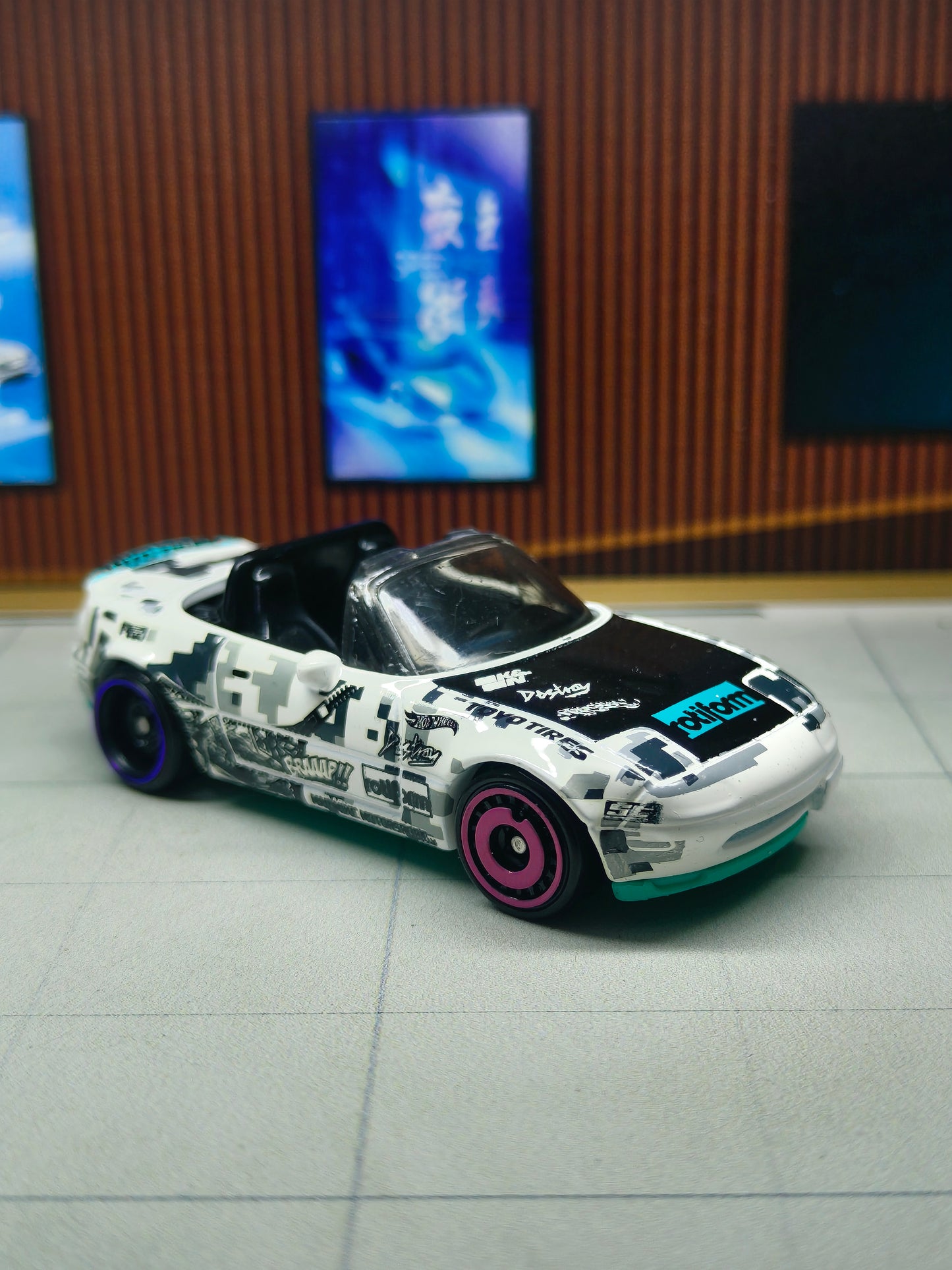Hot wheels '91 Mazda MX-5 Miata