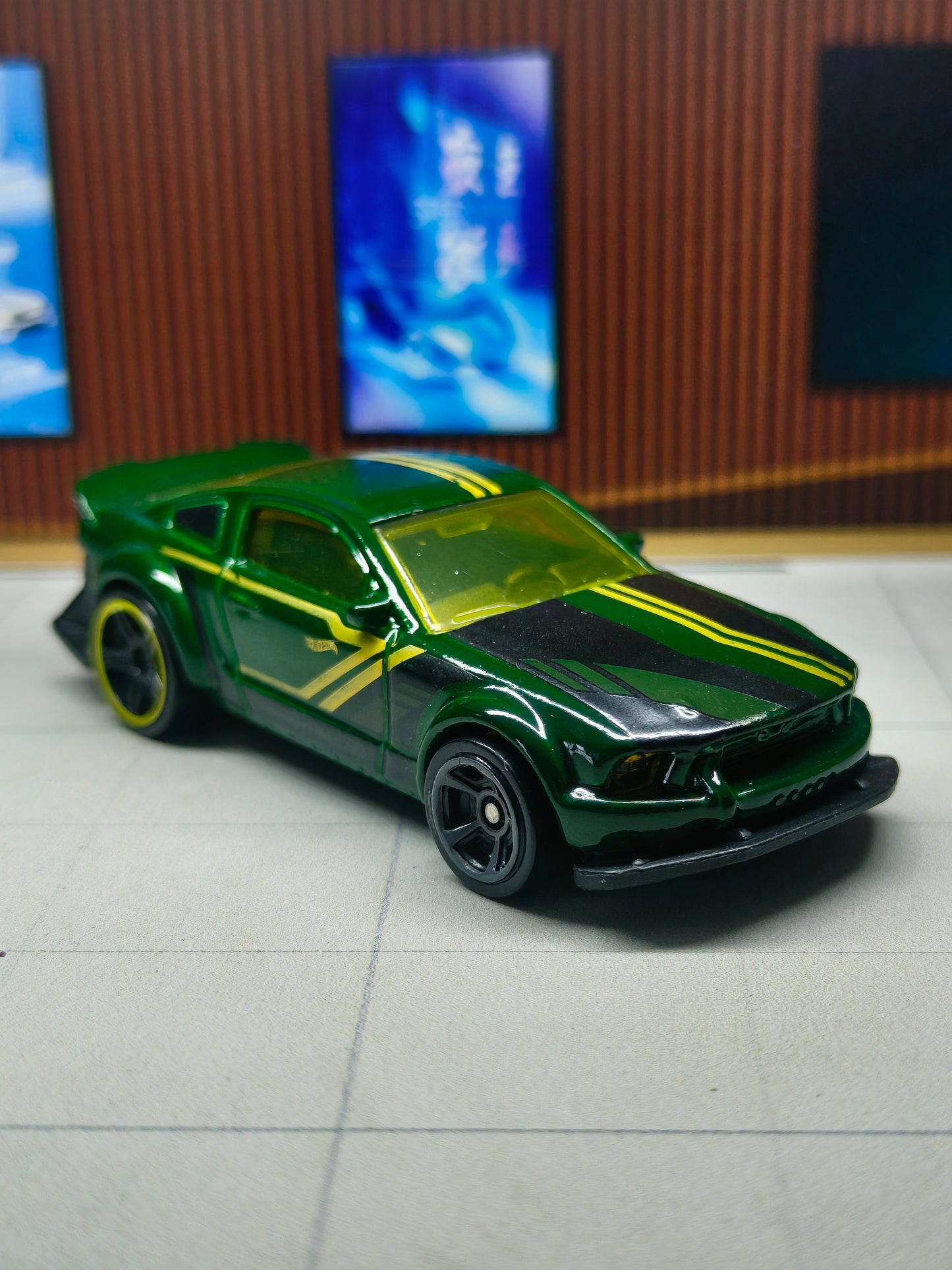 Hot wheels 2005 Ford Mustang