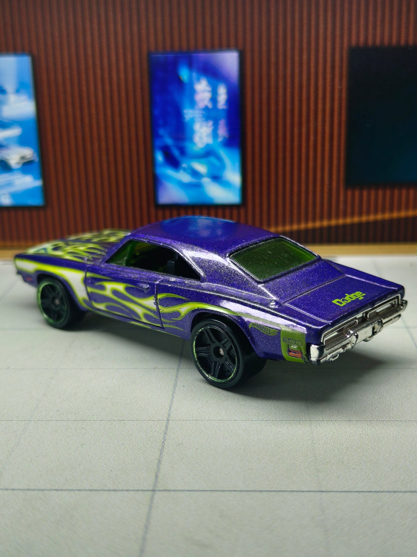 Hot Wheels '69 Dodge Charger 500