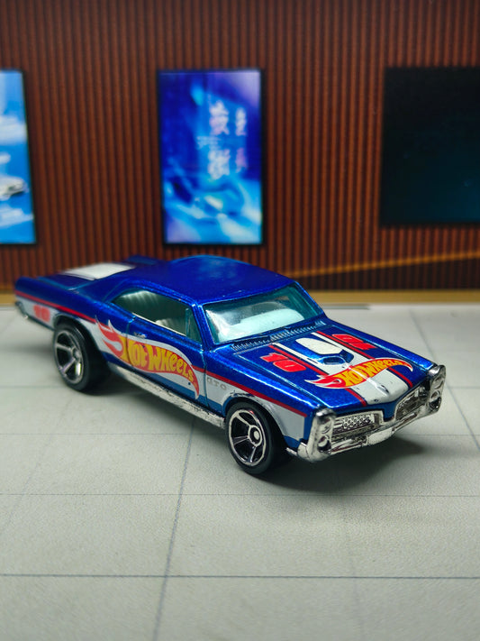 Hot wheels '67 Pontiac GTO