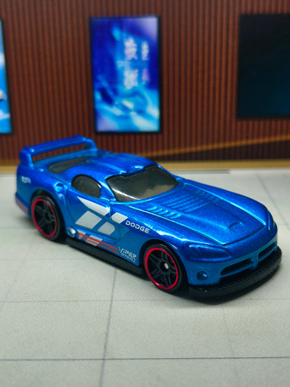 Hot wheels Dodge Viper GTS-R