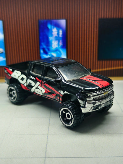 Hot wheels '19 Chevy Silverado Trail Boss LT