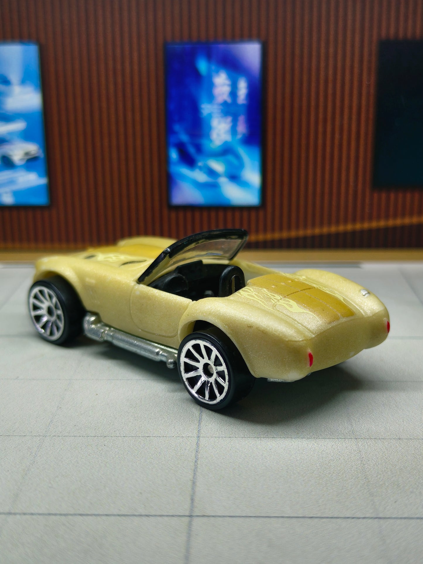 Hot wheels Shelby Cobra 427 S/C (Color Shifter)