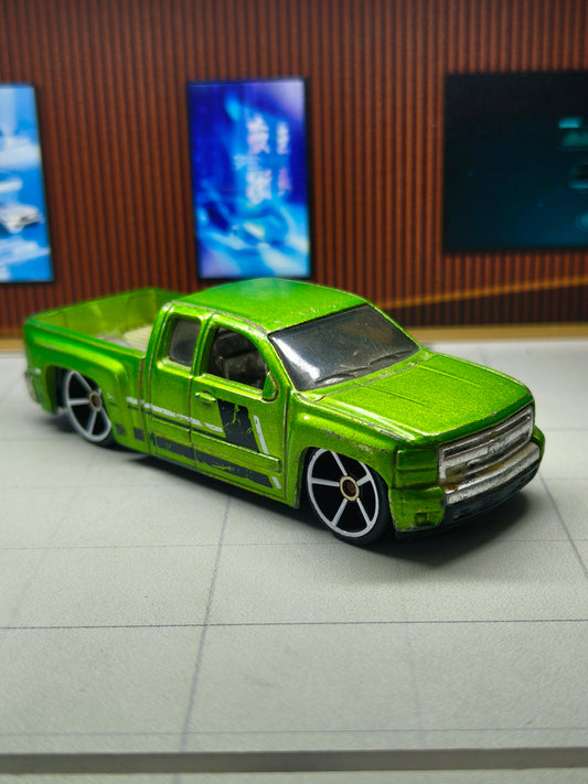 Hot wheels Chevy Silverado