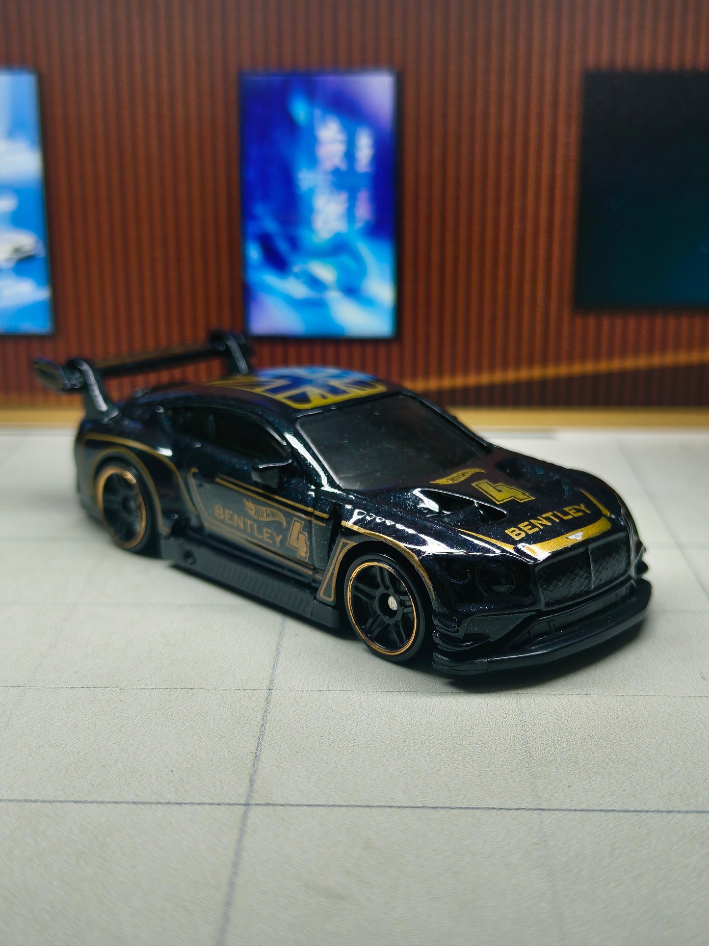 Hot wheels 2018 Bentley Continental GT3