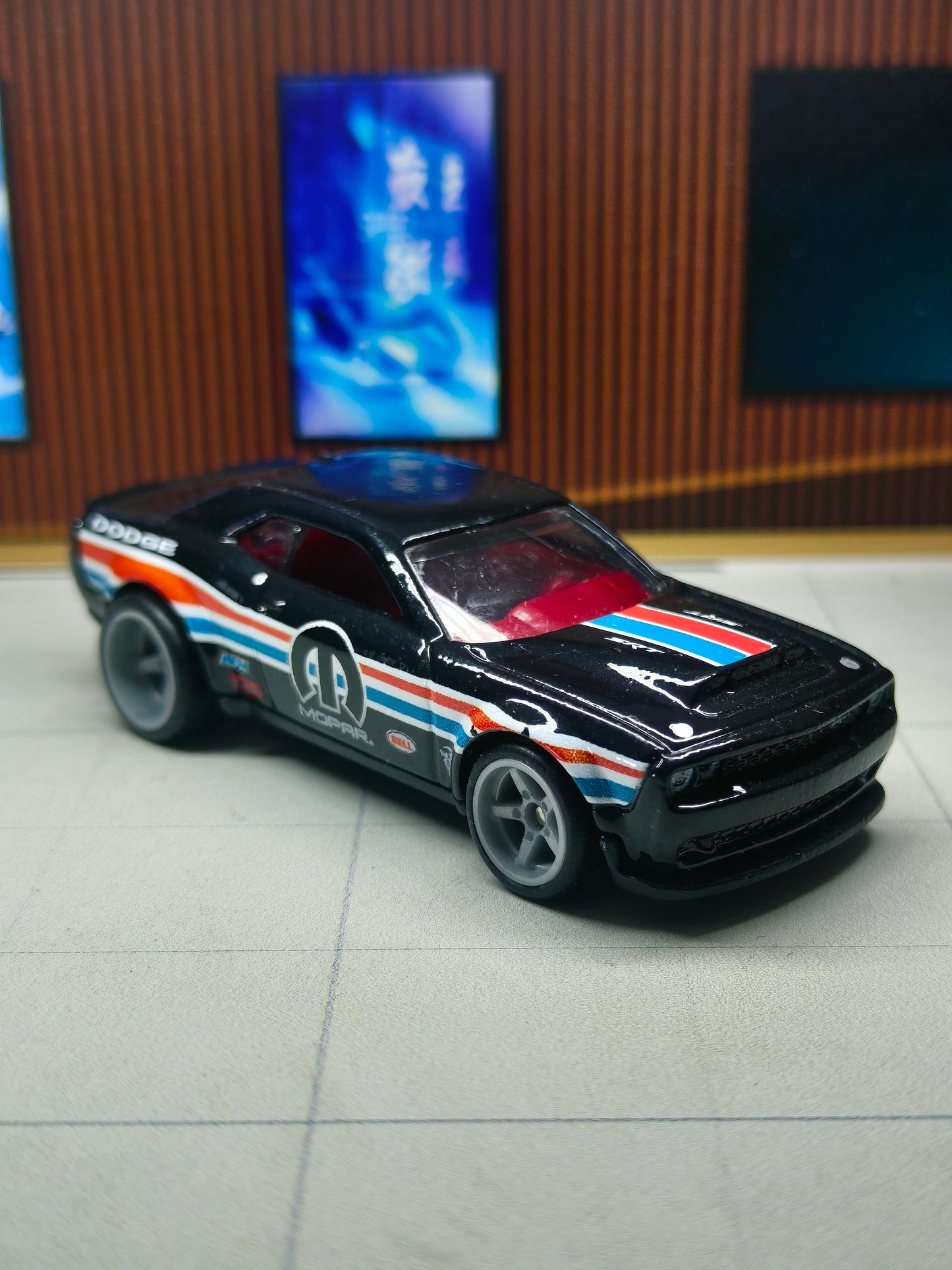 Hot wheels Premium '18 Dodge Challenger SRT Demon