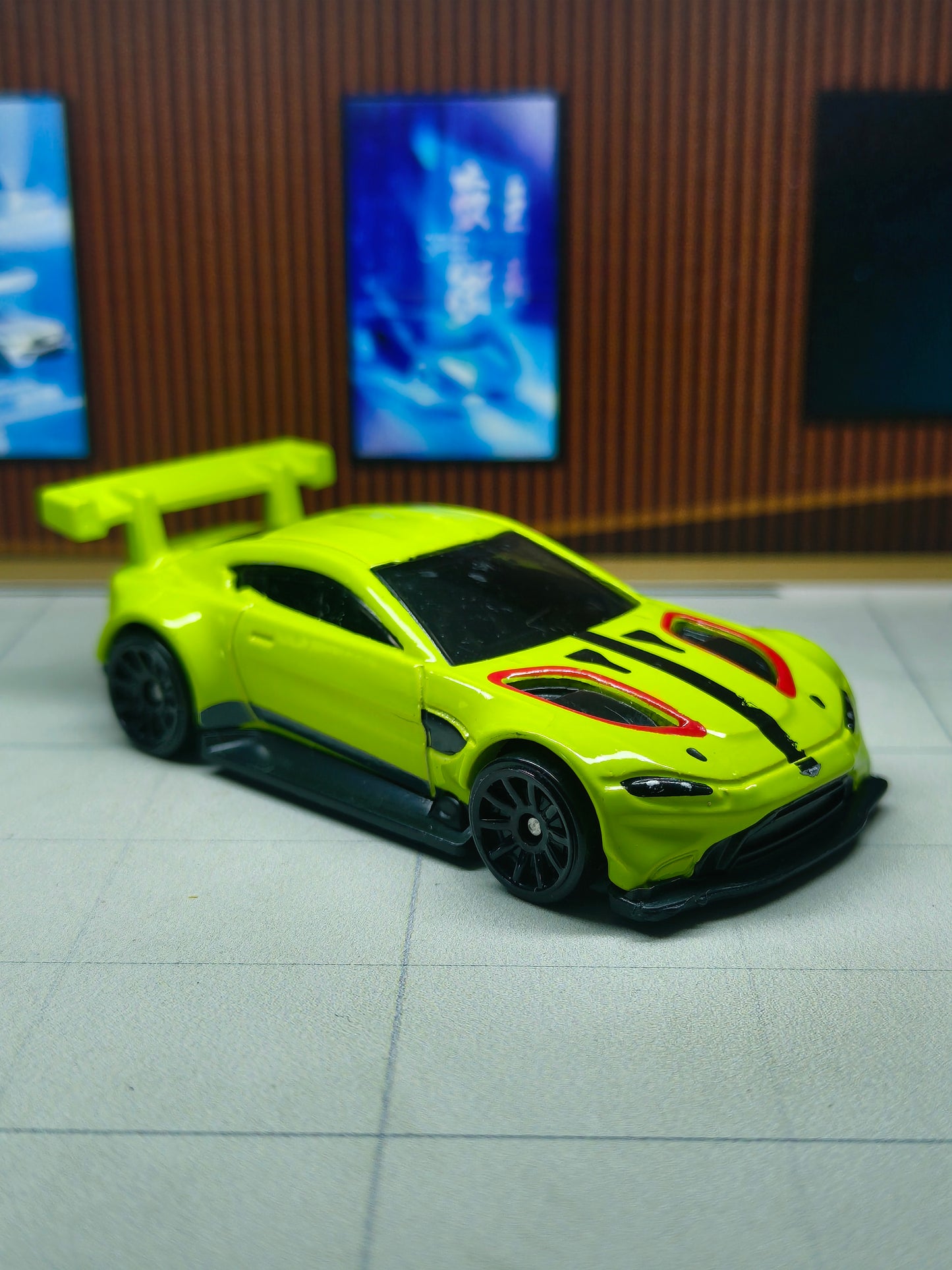 Hot wheels Aston Martin Vantage GTE