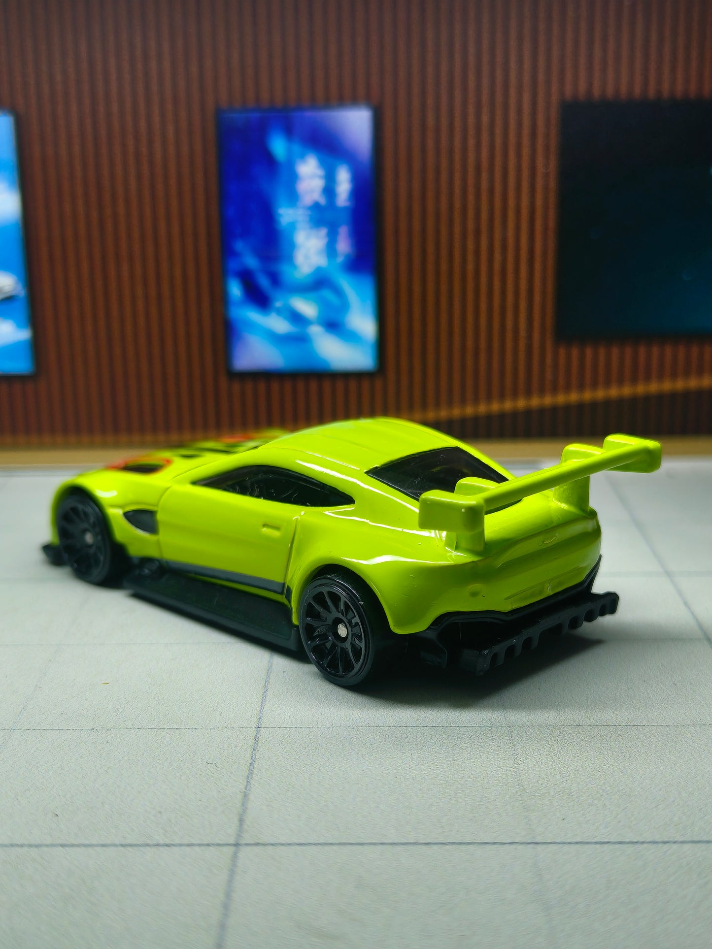 Hot wheels Aston Martin Vantage GTE