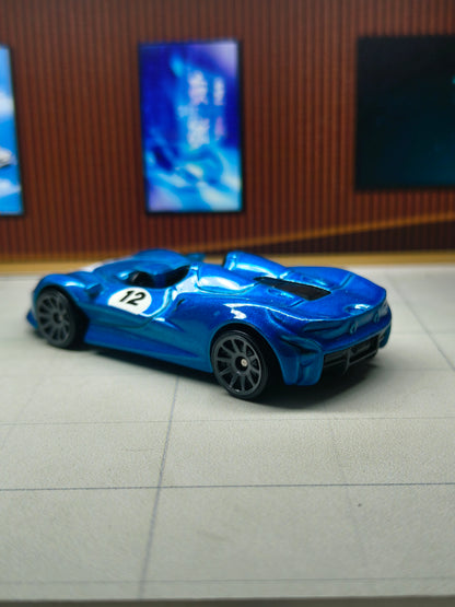 Hot wheels Mclaren Elva