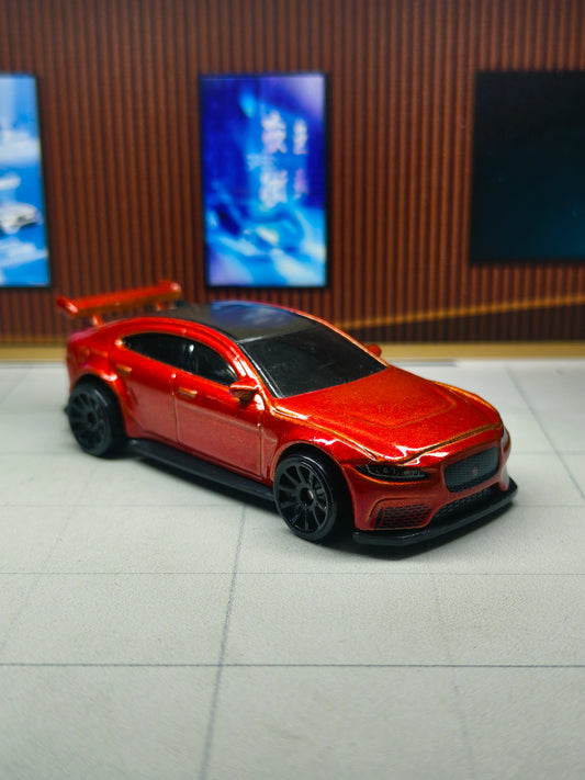 Hot wheels Jaguar XE SV Project 8