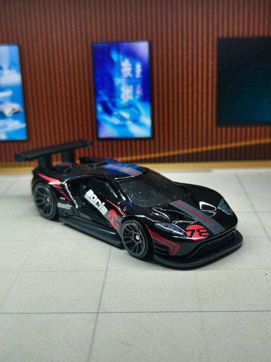 Hot wheels 2016 Ford GT Race