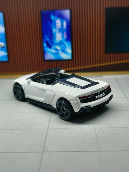 Hot wheels 2019 Audi R8 Spyder