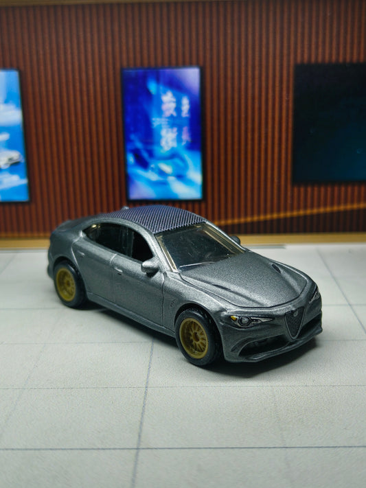 Matchbox Collectors 2016 Alfa Romeo Giulia