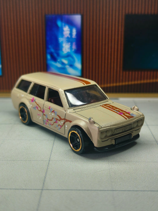 Hot wheels '71 Datsun 510 Wagon