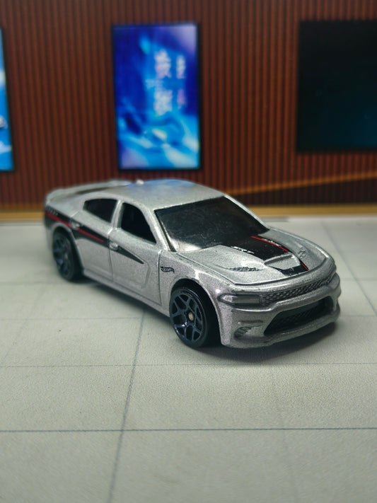Hot wheels '15 Dodge Charger SRT