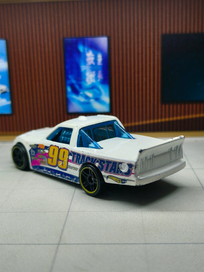 Hot wheels Circle Tracker