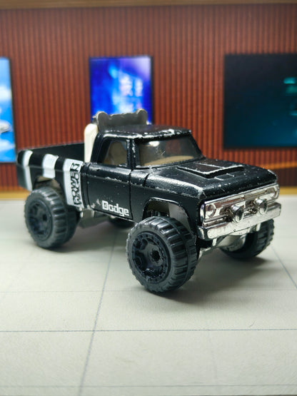 Hot wheels '70 Dodge Power Wagon