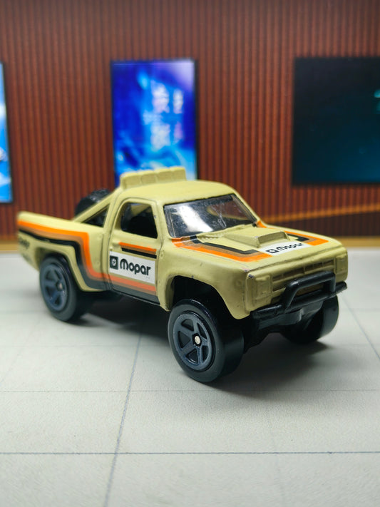 Hot wheels '87 Dodge D100